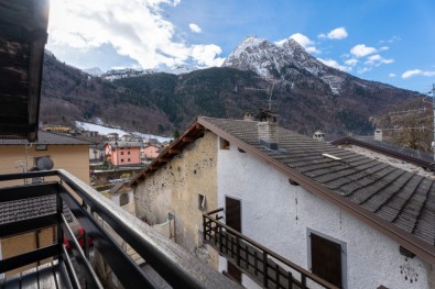 Trilocale a Valbondione (Bg) Cod. 37493