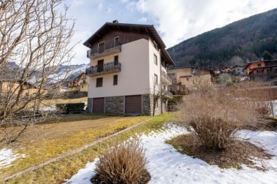 Quadrilocale a Valbondione (Bg) Cod. 37495